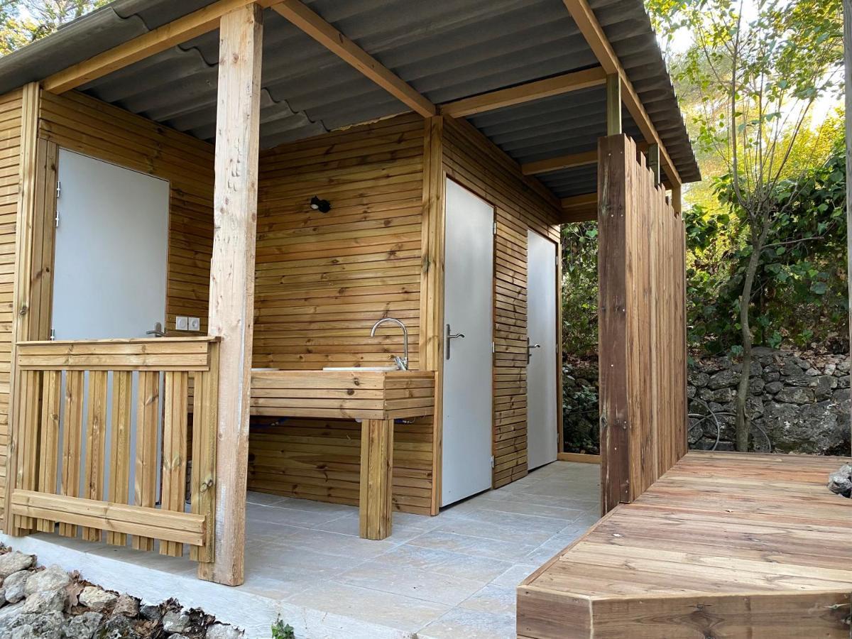 מוגין Les Roulottes De Bayama - Logement Insolite Avec Jacuzzi מראה חיצוני תמונה